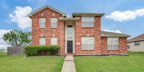 1425 Gatlinburg Cir, Desoto, TX, 75115-5379 | Card Image