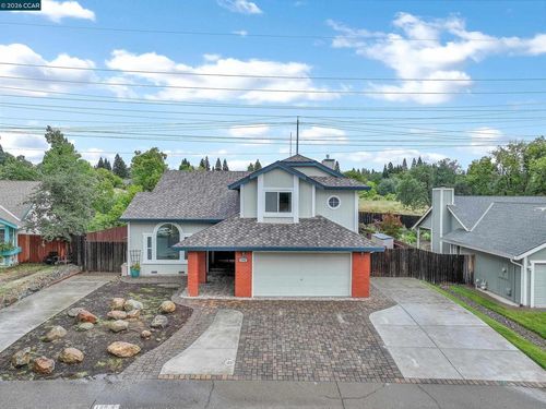 196 Bittercreek Dr, Folsom, CA, 95630 | Card Image