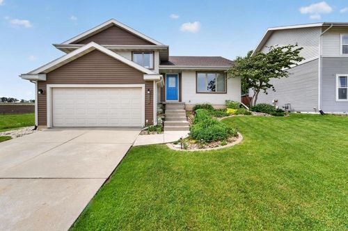 653 Autumn Wood Parkway, Deerfield, WI, 53531 | Card Image