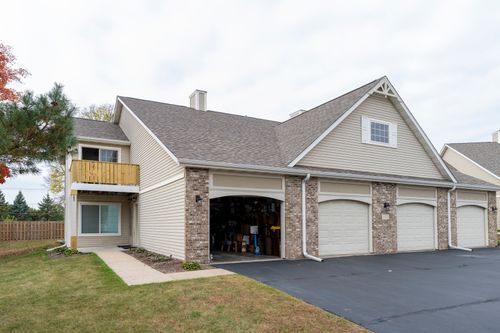 4-6526 Timberleaf Ct, Loves Park, IL, 61111-1955 | Card Image