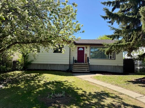 1617 6 Ave, Wainwright, AB, T9W1J7 | Card Image