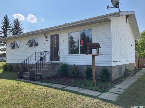 108 2 St E, Smeaton, SK, S0J0Y0 | Card Image