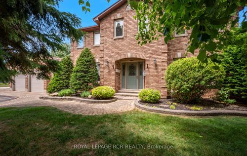 {{alt}} | Card Image