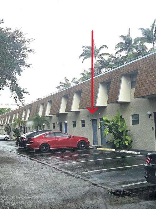 apt-42-15389 S Dixie Hwy, Palmetto Bay, FL, 33157-1899 | Card Image