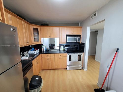 apt-993-1401 Ne Miami Gardens Dr, Miami, FL, 33179-4802 | Card Image