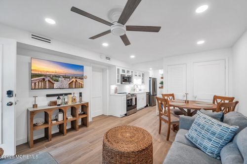 4109-438 Highway 35 N, Mantoloking, NJ, 08738-1344 | Card Image