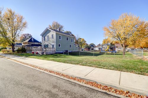 1303 Johnson Ave, Sterling, IL, 61081-2427 | Card Image
