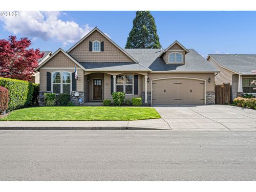 1037 Kaylee Ave, Junction City, OR, 97448-9697 | Card Image