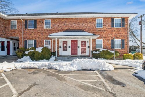 apt-2j-2537 Jerusalem Ave, North Bellmore, NY, 11710-1874 | Card Image