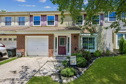 223 Burnam Wood Dr, MOUNT LAUREL, NJ, 08054-3107 | Card Image