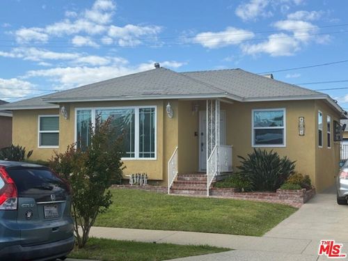 1305 W Piru St, Compton, CA, 90222-1714 | Card Image