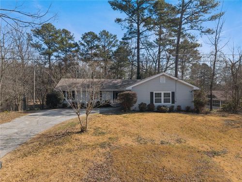 1384 Country Lane Way Ne, Conyers, GA, 30012-2253 | Card Image