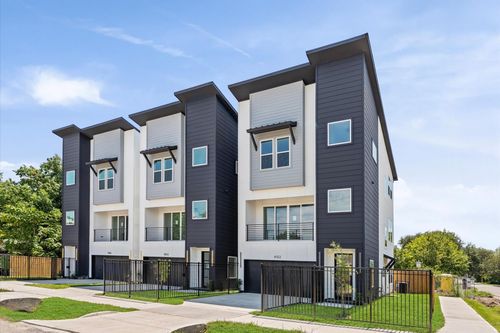 4104 Alice St, Houston, TX, 77021-4902 | Card Image