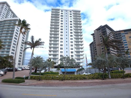 209-3850 Galt Ocean Dr., Fort Lauderdale, FL, 33308 | Card Image