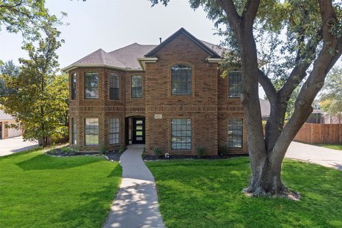 2601 Kimberly Dr, Grapevine, TX, 76051-2625 | Card Image