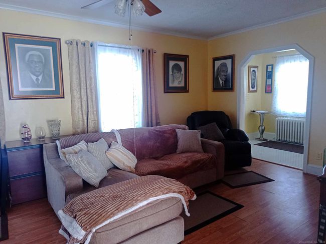 86 Hartland St, House other with 3 bedrooms, 3 bathrooms and null parking in Hartford CT | Image 6