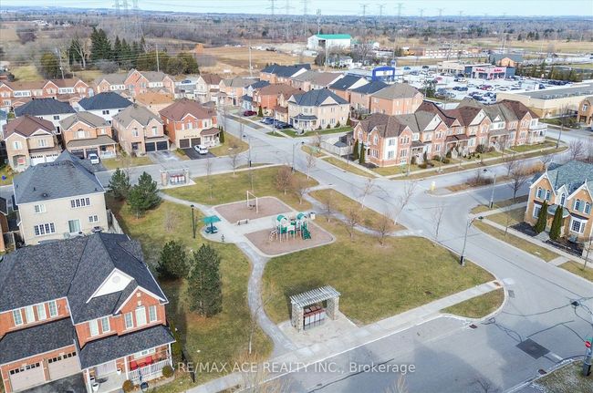 82 Warnford Cir, House other with 7 bedrooms, 5 bathrooms and 4 parking in Ajax ON | Image 50