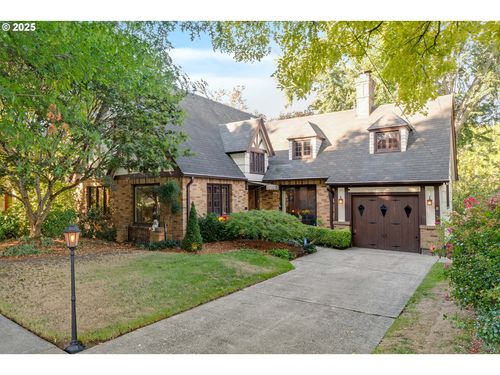 7441 Se 28th Ave, Portland, OR, 97202-8810 | Card Image