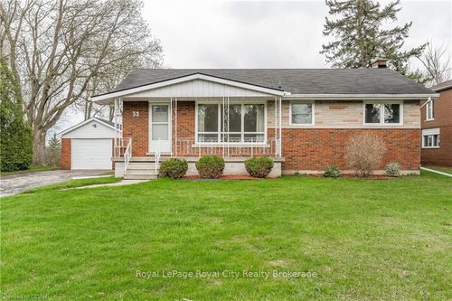 32 Bedford Road, Guelph/Eramosa, ON, N1H6J2 | Card Image