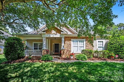 7999 Worth Way, Denver, NC, 28037-7669 | Card Image