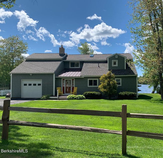 321 Ashmere Rd, House other with 4 bedrooms, 2 bathrooms and null parking in Hinsdale MA | Image 4