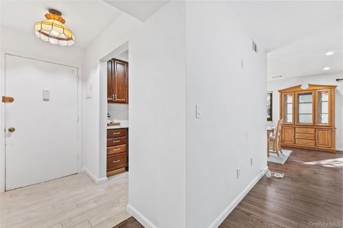 105 Cherry Hill Dr, Poughkeepsie, NY, 12603-1731 | Card Image