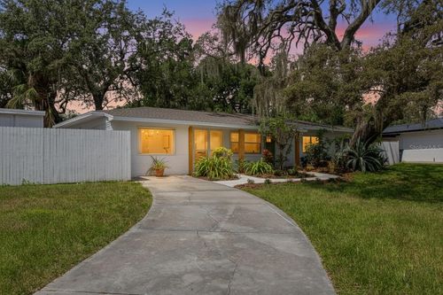 6013 Roberta Cir, TAMPA, FL, 33604-6849 | Card Image