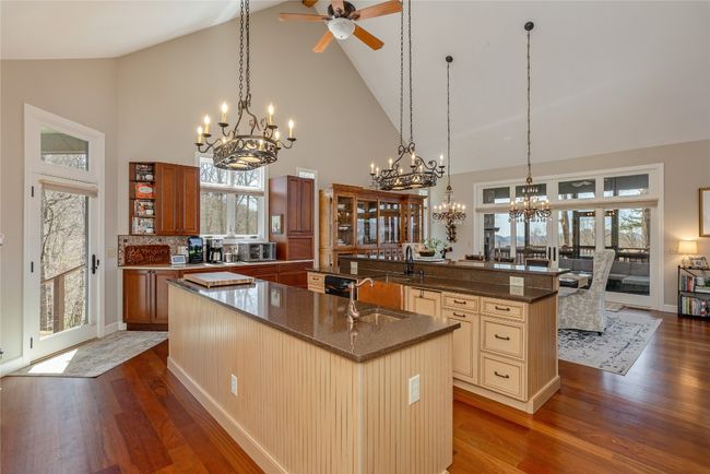25 Hurrah Rdg, House other with 6 bedrooms, 7 bathrooms and null parking in Scaly Mountain NC | Image 27