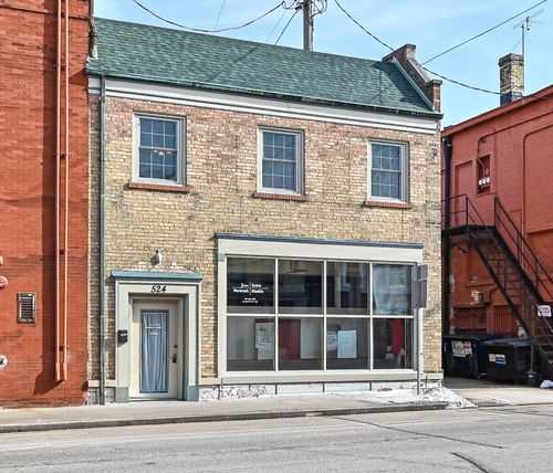 524 Milwaukee Ave, Burlington, WI, 53105-1233 | Card Image