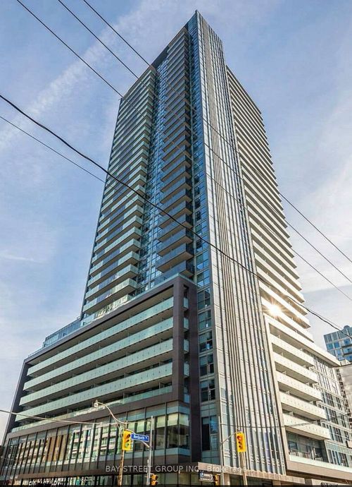 3002-125 Redpath Ave, Toronto, ON, M4S0B5 | Card Image