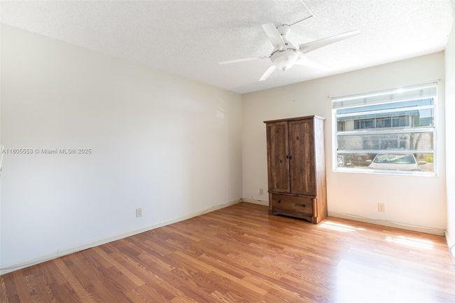 446 - 446 Flanders J, Condo with 2 bedrooms, 2 bathrooms and null parking in Delray Beach FL | Image 11