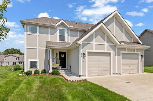 506 W Lawrence St, Spring Hill, KS, 66083-9150 | Card Image
