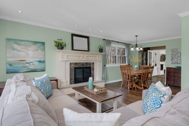 3763 Whitecap Dr, House other with 3 bedrooms, 2 bathrooms and 5 parking in Innisfil ON | Image 7