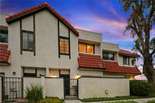 5-27612 Nugget Dr, Canyon Country, CA, 91387-4229 | Card Image