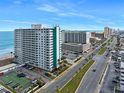 101 - 2800 N Atlantic Avenue, Condo with 2 bedrooms, 2 bathrooms and null parking in Daytona Beach FL | Image 3