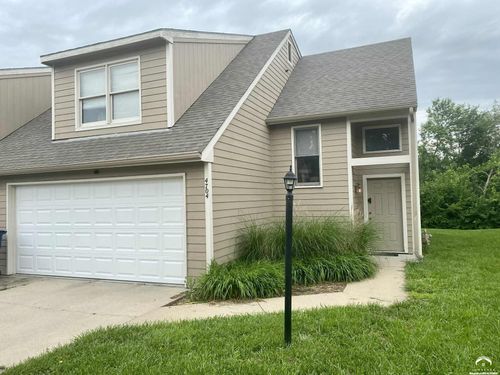 4704 W 24th St, Lawrence, KS, 66047-9628 | Card Image