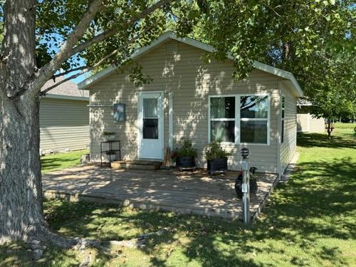 7-23479 430th St, Pelican Rapids, MN, 56572-7701 | Card Image