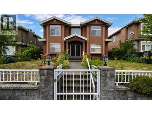 7979 11th Ave, Burnaby, BC, V3N2N5 | Card Image