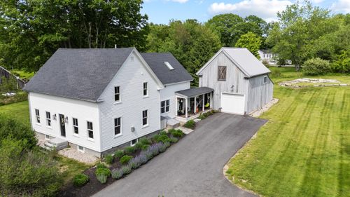 492 W Elm St, Yarmouth, ME, 04096-8119 | Card Image