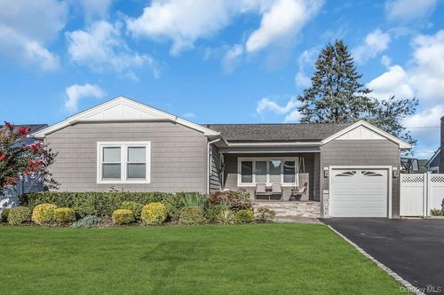 782 Norman Drive, Hempstead, NY, 11710 | Card Image