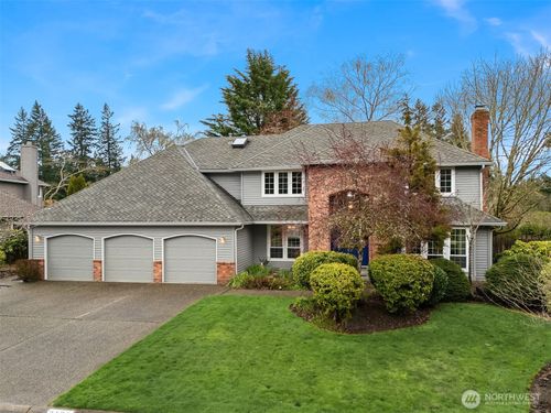 2122 221st Pl Ne, Sammamish, WA, 98074-4095 | Card Image