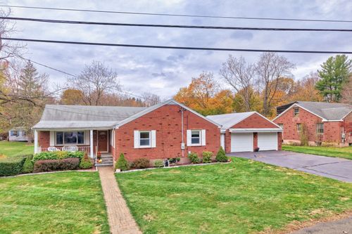 9 Sunset Dr, Rockfall, CT, 06481-2027 | Card Image