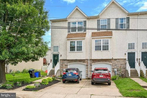 730 Cedar Ln, NORRISTOWN, PA, 19401-4131 | Card Image
