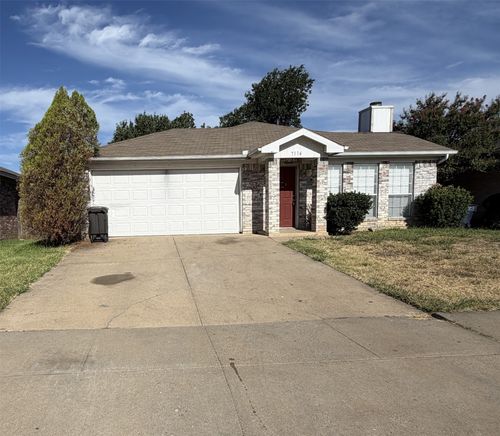 7116 Nohl Ranch Rd, Fort Worth, TX, 76133-8178 | Card Image