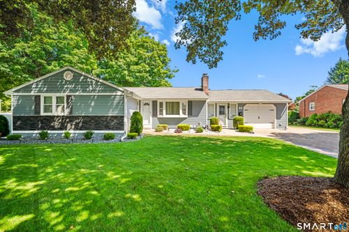 18 Saint James Ave, Enfield, CT, 06082-3048 | Card Image