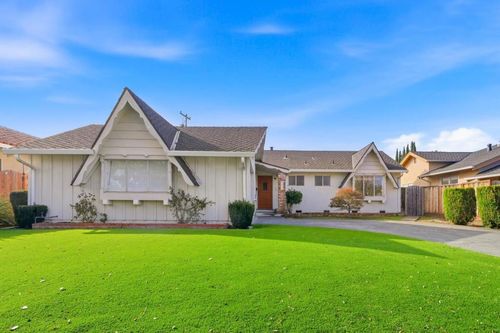 6852 Rainbow Drive, San Jose, CA, 95129 | Card Image