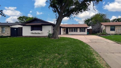 4122 Victoria St, Irving, TX, 75062-7250 | Card Image