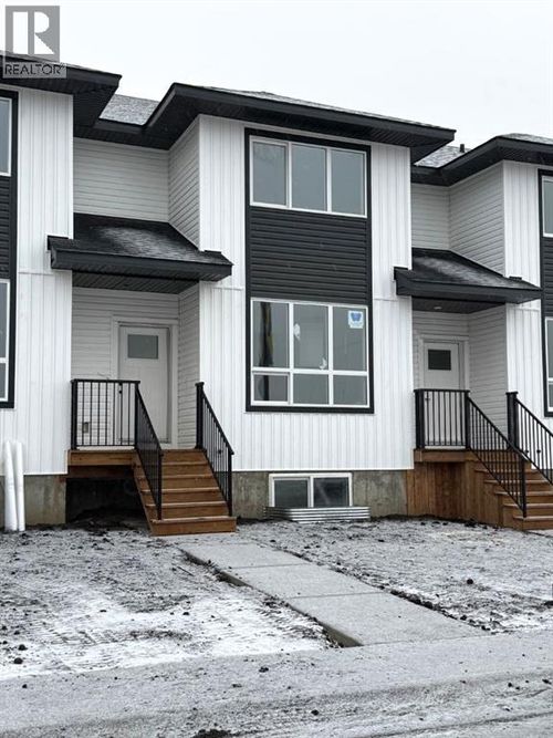 31 Louis Dr, Red Deer County, AB, T4E3E5 | Card Image