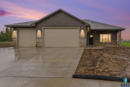 1511 Buffalo Ridge Dr, Luverne, MN, 56156-4263 | Card Image