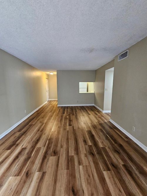 apt-205-1900 N Congress Ave, West Palm Beach, FL, 33401-1688 | Card Image